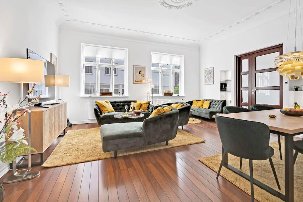The Modern Breakaway In Aarhus Apartment Bagian luar foto